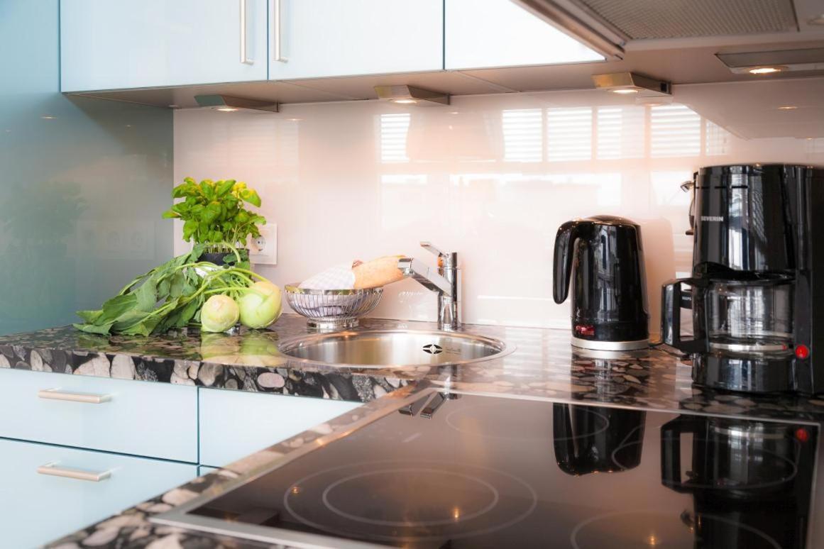 Ad3 5f Luxury West Apartment